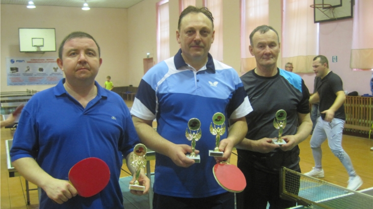 Определены победители лично-командного чемпионата города Канаш по настольному теннису среди мужчин сезона 2014 года