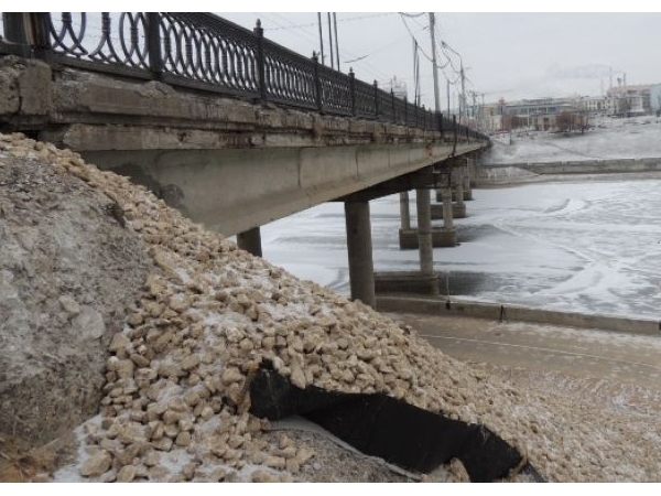Московский мост в Чебоксарах вновь отремонтировали