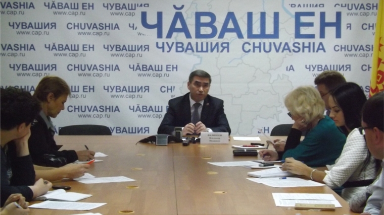 Министр транспорта В. Филиппов ответил на вопросы журналистов в ходе брифинга о переходе автотранспортных средств на газомоторное топливо в Чувашии