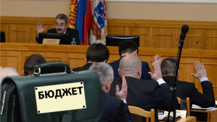 Утвержден бюджет города Чебоксары на 2015 год. Почти 70% расходов будет направлено на социальную сферу