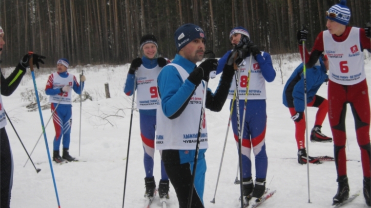 Состоялся этап Кубка по лыжным гонкам среди ветеранов, посвященный памяти Александра Тарлыкова