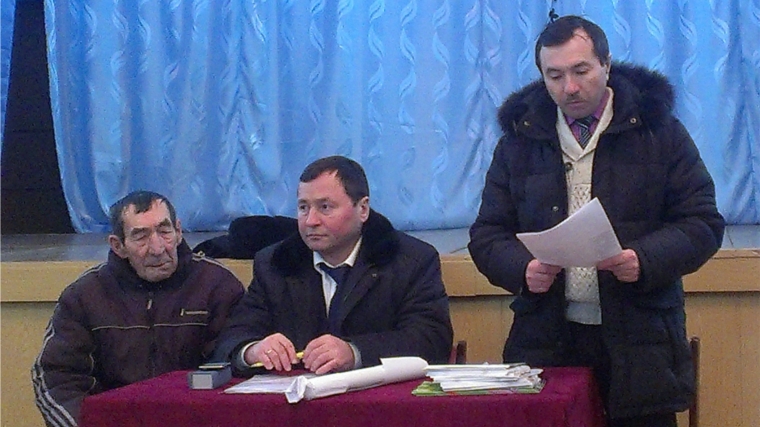 В деревнях Верхнее и Нижнее Девлизерово прошло отчетное собрание главы Среднекибечского сельского поселения