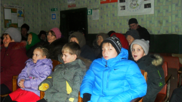 В Мурзаевском сельском клубе состоялся отчет главы Карамышевского сельского поселения