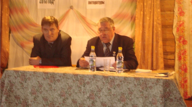 В Липовском сельском клубе состоялся отчет главы Еметкинского сельского поселения