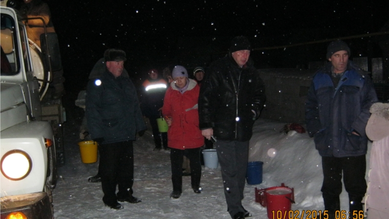 Сбор сырого молока в Урмарском районе под контролем ветспециалистов