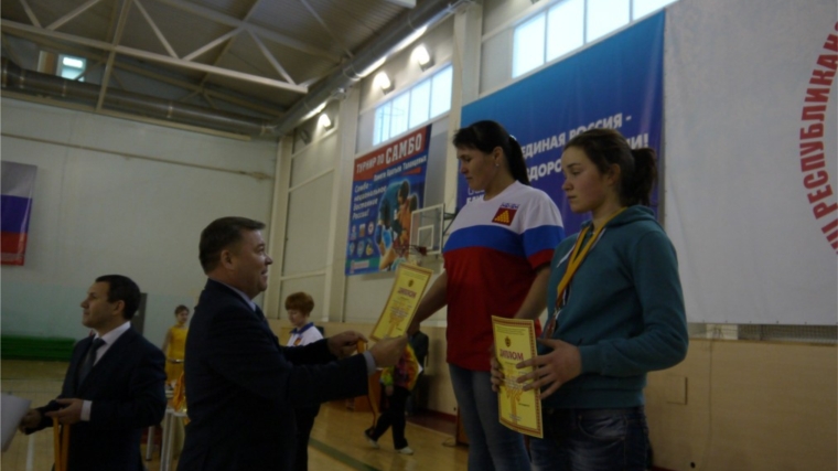 Председатель комитета Государственного Совета Чувашской Республики Николай Малов поздравил спортсменов с победой