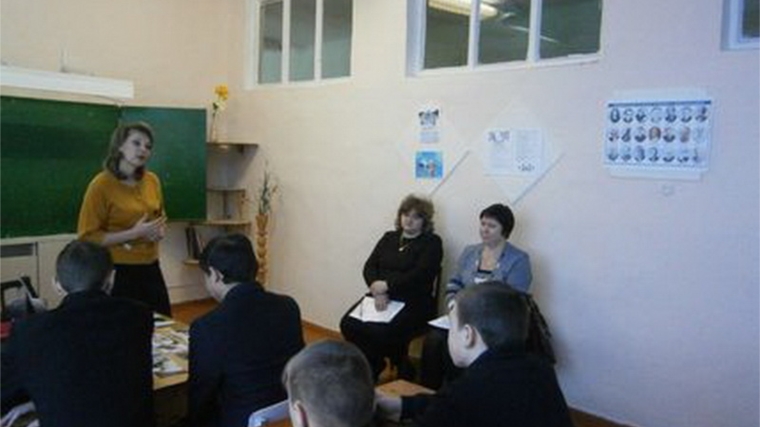 Урок профессиональной грамотности в Иваньково-Ленинской школе
