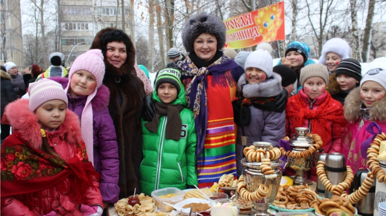 Масленичные гуляния помогла организовать депутат Ирина Клементьева