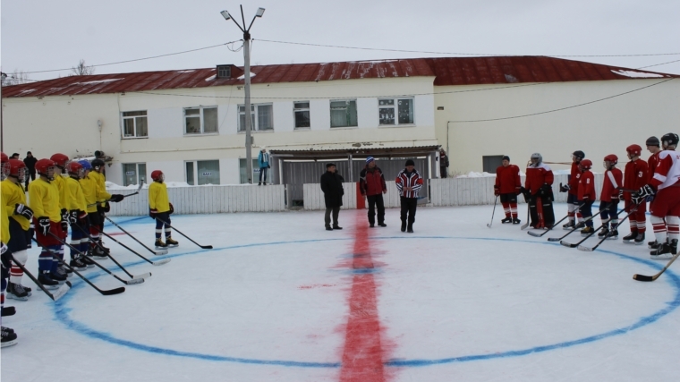 Будущие защитники Отечества Опытного сельского поселения - на хоккейных баталиях