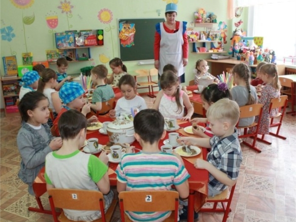 В шести детских садах г. Чебоксары завершилась недельная апробация новых блюд (ИА "Мангазея")
