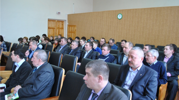 Шемуршинский район: в ходе еженедельного совещания в администрации района обозначены важные задачи