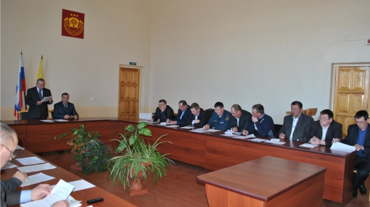 В зале заседаний администрации Шемуршинского района состоялось заседание районной комиссии по безопасности дорожного движения
