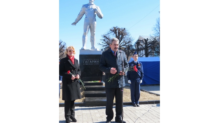 В Чебоксарах состоялся торжественный митинг, посвященный Дню авиации и космонавтики