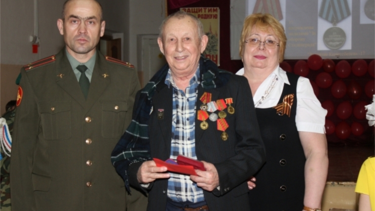 В Канаше продолжается награждение ветеранов Великой Отечественной войны и участников трудового фронта юбилейными медалями к 70-летию Победы