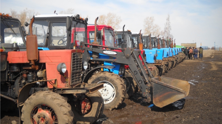 В агрофирме «Санары» Вурнарского района техника на линейке готовности