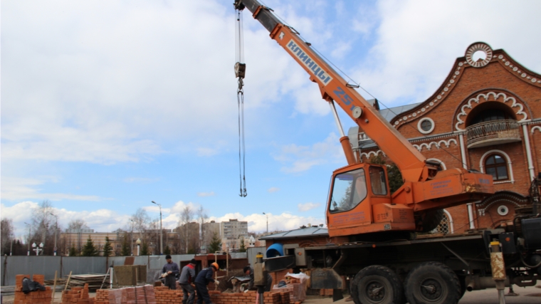 В Новочебоксарске продолжаются работы по строительству колокольни