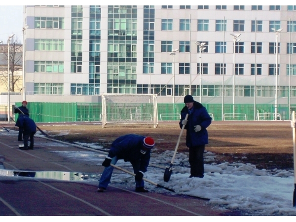 Спортивные школы Чебоксар приняли участие в первом общегородском субботнике (ИА &quot;Мангазея&quot;)