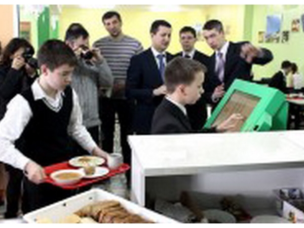 Сделайте кассиру ручкой!