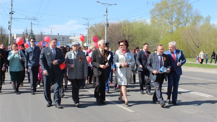 В Новочебоксарске с праздничного шествия начался семидесятый День Победы