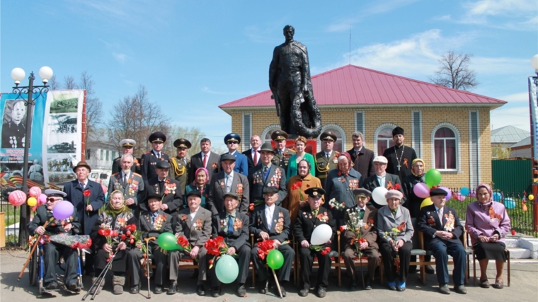 Празднование 70-летия Великой Победы в Урмарском районе: спасибо вам, что мы войны не знаем