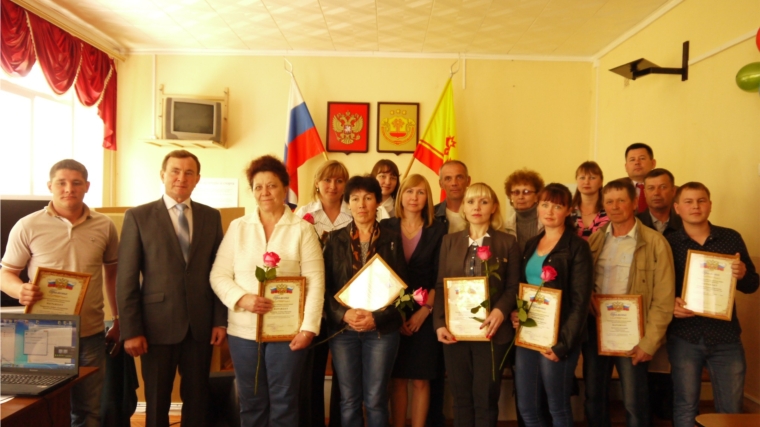 Глава Ядринской районной администрации Владимир Кузьмин поздравил предпринимателей с Днем российского предпринимательства