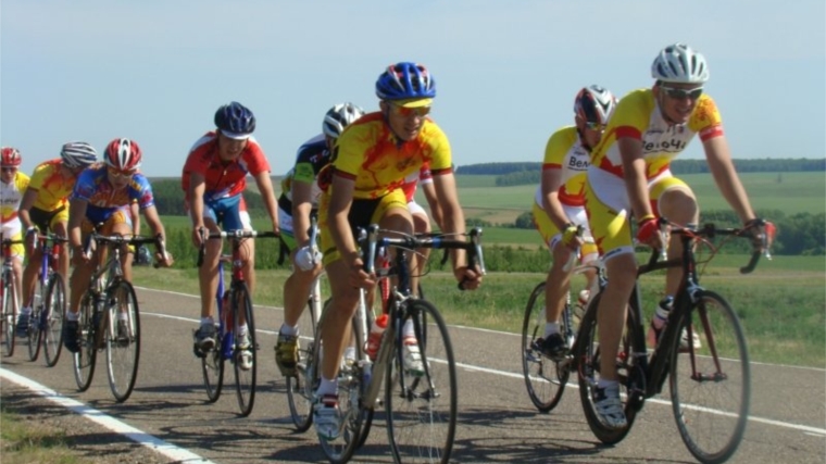 Спортсмены Чувашии борются за путёвки на финал Спартакиады учащихся страны по велоспорту-шоссе