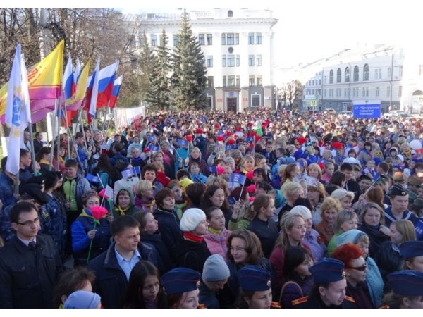 "День Победы" в Чебоксарах спели хором более 7 тысяч человек ("Чебоксары.ру")