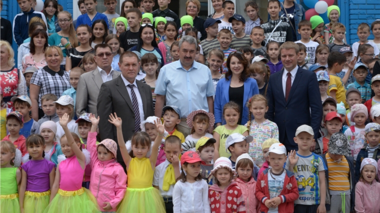 Ирина Слуцкая пообщалась с юными чебоксарцами в школе №3