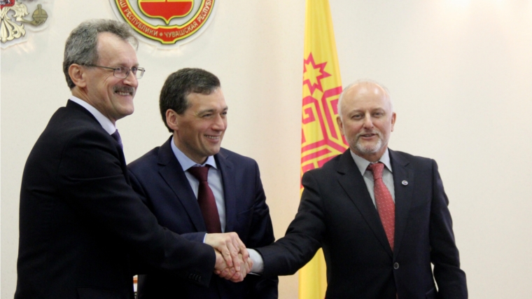 Подписано трехстороннее соглашение о минимальной заработной плате в Чувашской Республике