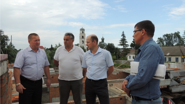 Красночетайский район: прошло рабочее совещание на месте строительства детского сада