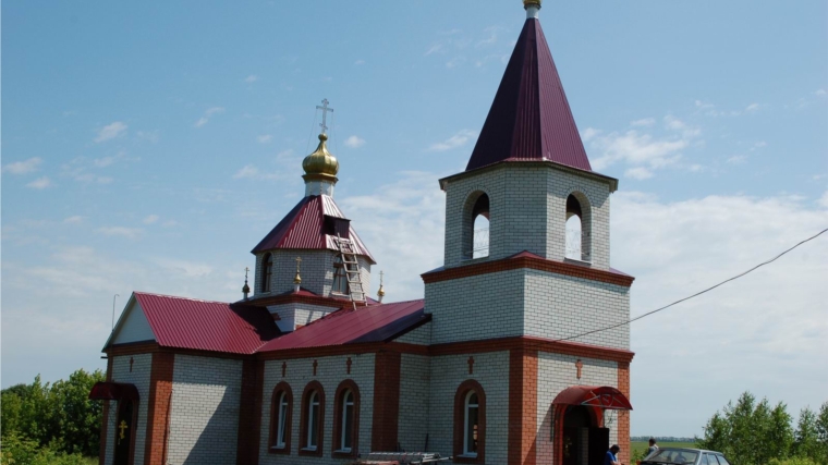 В селе Янишево завершается строительство храма