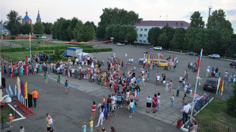 В Шемуршинском районе состоялся фестиваль &quot;Молодые голоса-2015&quot; в рамках празднования Дня молодежи