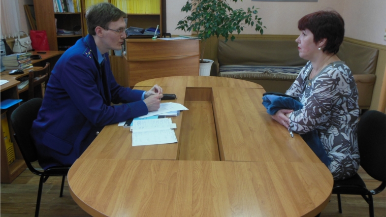 г.Канаш: Консультационный пункт Центра социально-правовой помощи и просвещения населения продолжает работу