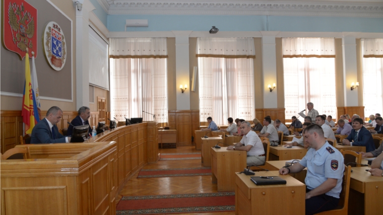 Подготовка ко Дню города – основная тема планерки, которую провел глава столицы Леонид Черкесов