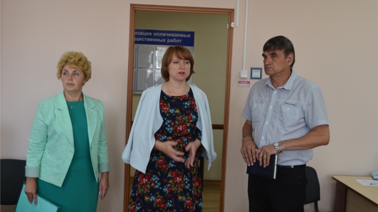 Глава администрации города Шумерли Александр Зиновьев посетил учреждения республиканского подчинения