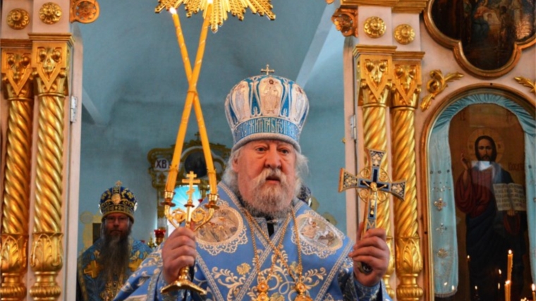 г. Канаш: Митрополит Варнава совершил Божественную литургию в честь праздника Почаевской иконы Божией Матери