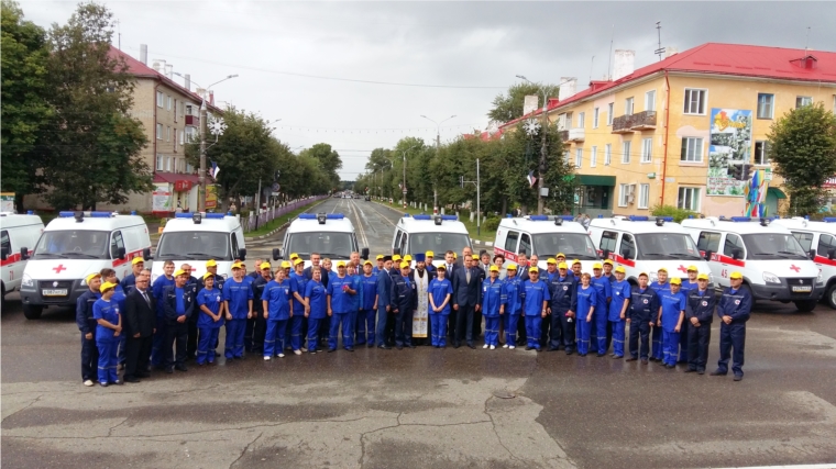 В Шумерле состоялось вручение ключей от новых автомобилей скорой помощи