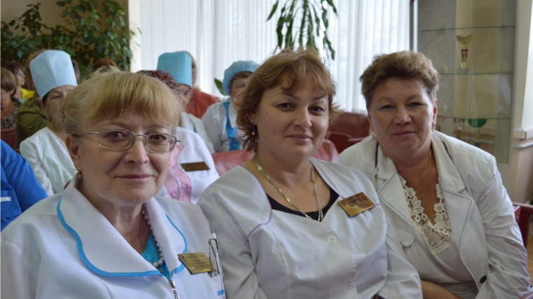 В преддверии юбилея Новочебоксарска в медицинских организациях проходят встречи с ветеранами отрасли