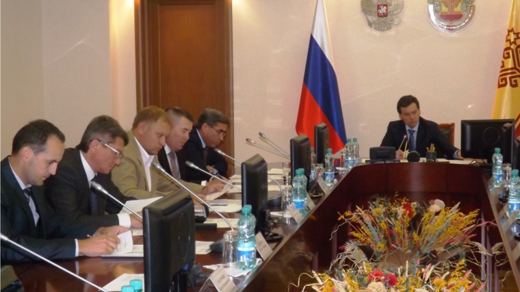 Председатель Кабинета Министров Чувашии Иван Моторин провел совещание по вопросам дорожной деятельности