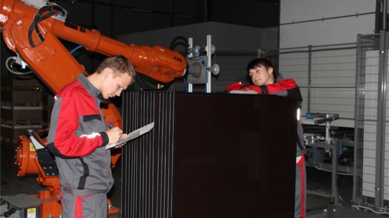 Будущие инженеры и технологи прошли практику на заводе «Хевел»