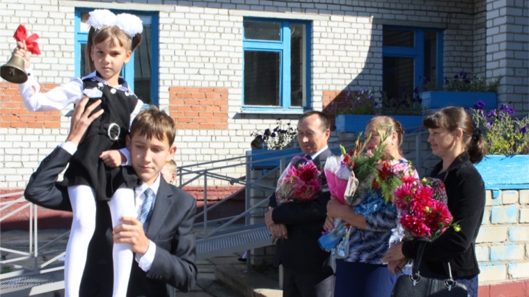 В Чирш-Хирлепской школе начался учебный год
