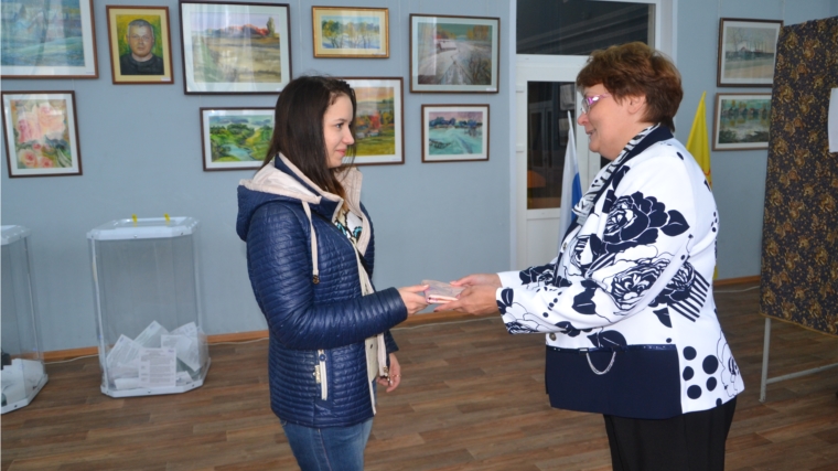 Молодые жители города Алатыря активно принимают участие в Едином дне голосования