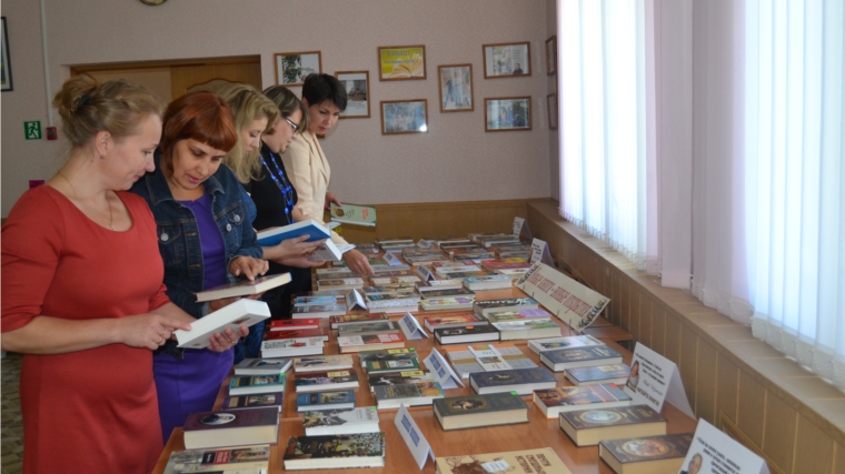 Заведующие филиалами и ведущие специалисты ЦБС г. Канаш собрались на час информации «Литература – копилка культуры и мудрости»