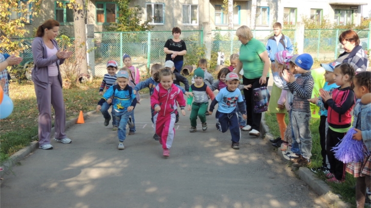 Детские сады города Шумерли провели свой маленький «Кросс Нации -2015»