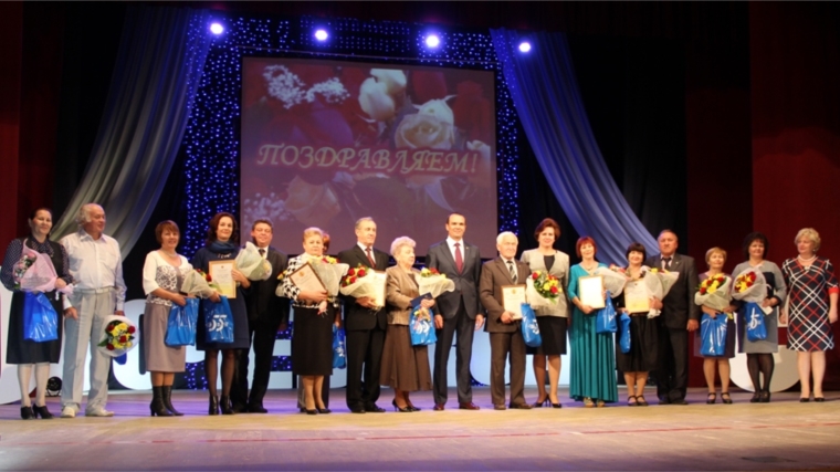 Представителей старшего поколения Новочебоксарска поздравил Глава Чувашии Михаил Игнатьев
