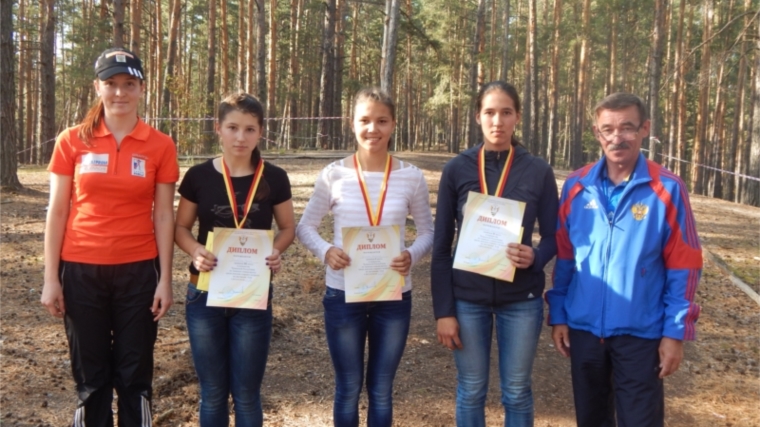 Лыжники-гонщики начинают сезон с медалей Чемпионата и первенства Чувашской Республики по лыжным гонкам (лыжероллеры)