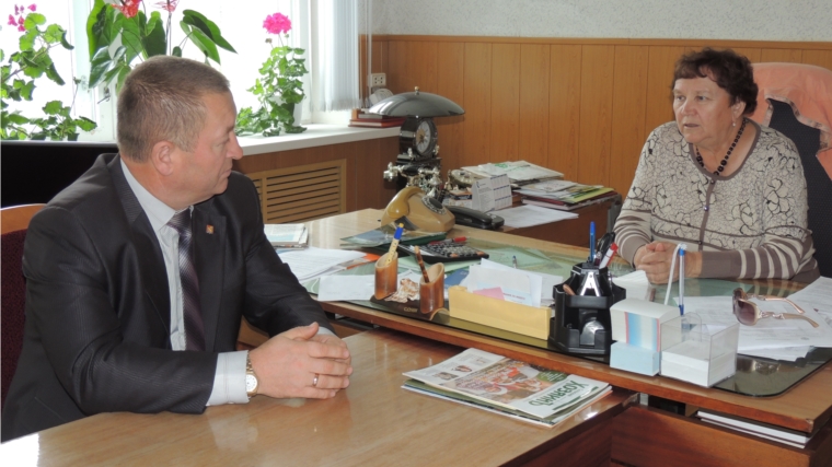 Глава администрации Красночетайского района встретился с руководителем СХПК «Коминтерн»