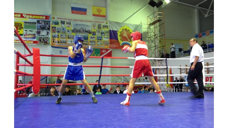 Цивилянин Валерий Рыжов признал лучшим боксером турнира