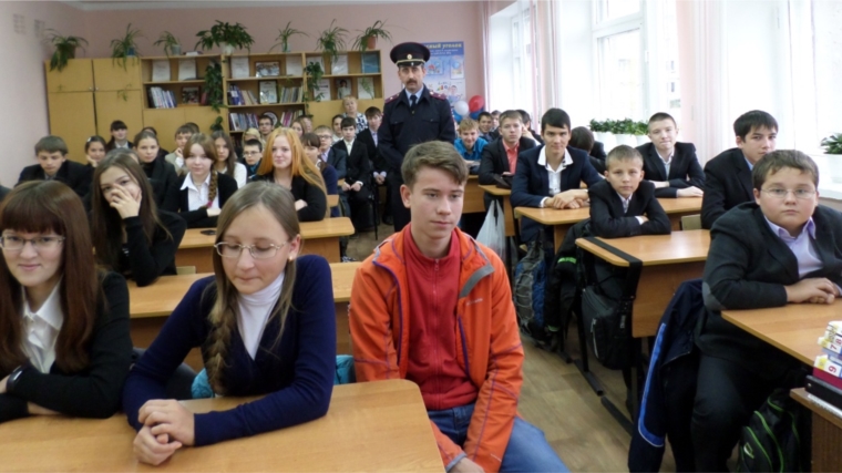 Профориентационные мероприятия с учащимися старших классов школ проходят в библиотеках города Канаш