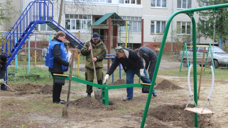 Установлены новые элементы детской игровой площадки в микрорайоне &quot;Молодежный&quot;